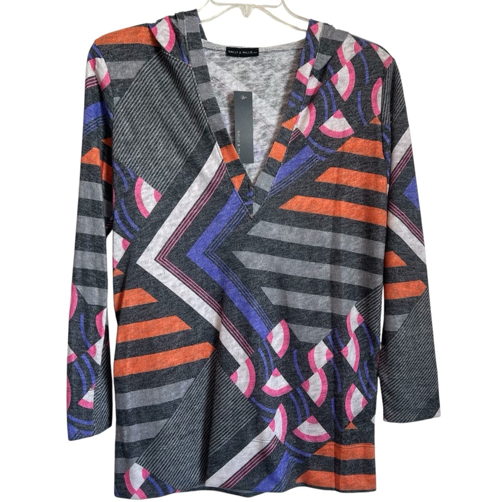NALLY & MILLIE Hoodie Top in Geometric Pattern